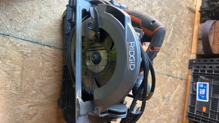 RIDGID CIRCULAR SAW 7 1/2 blade