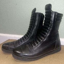 Marcella Size 10 USA Women's Journey Boot Black - Good Condition .