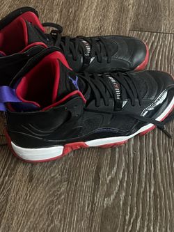 Jordan’s  Men’s 10.5 $35