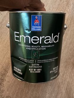 Emerald Extra White paint 2 cans