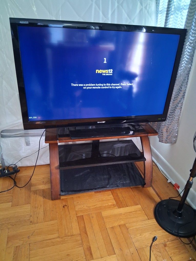 60" Lcd TV 1080p Sharp Aquos