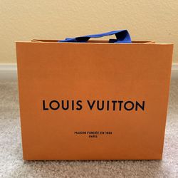 Louis Vuitton Paper Bag ( 8,6x7 Inch)