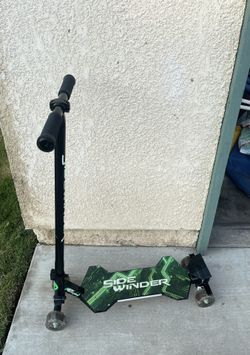 Scooter Sidewinder Kick