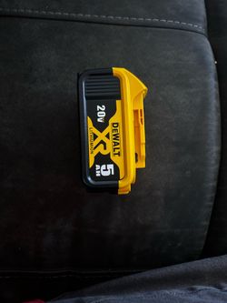 Dewalt battery’s 5.0
