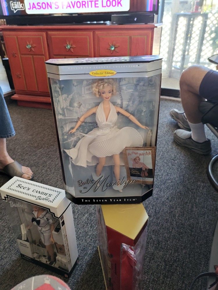 Hollywood Legends Collection 1997 Barbie As MARILYN
