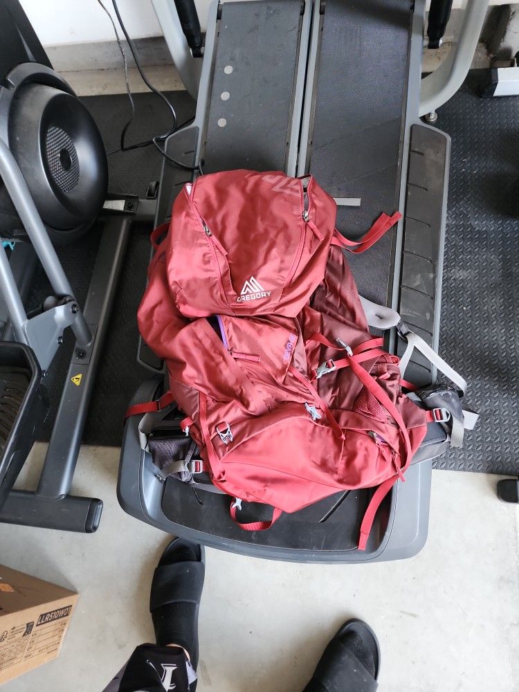 Used Gregory Deva60 Hiking Backpack