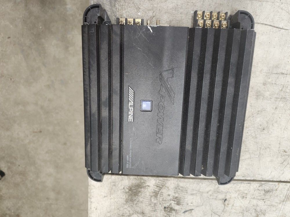 Alpine MRP-F300 Amp