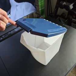 Pet Food Container With Seal/Lock