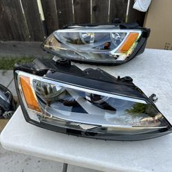 Vw Jetta Headlights 11-18 New