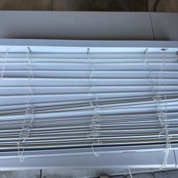 Living room Blinds 32 3/4x 59