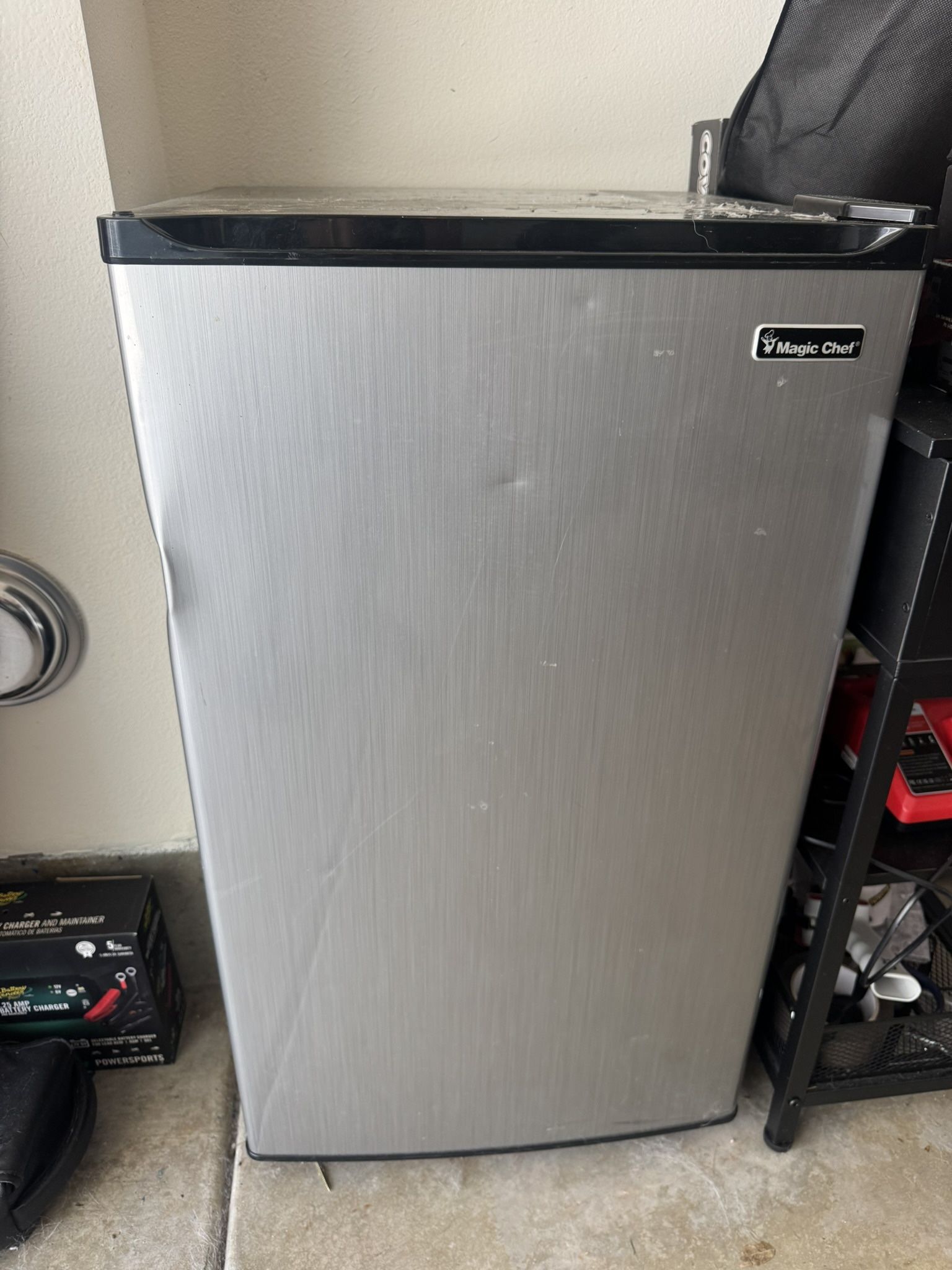 Magic Chef mini fridge