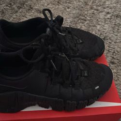 Women’s Nike Metcon’s Black 