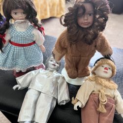 WIZARD OF OZ- Ornaments/Dolls With 2 Stands