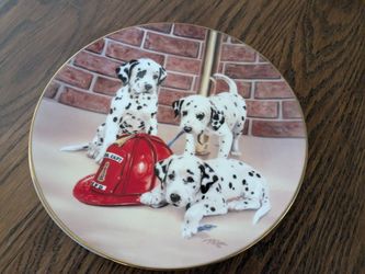 Set Of  4 Firehouse Plates
