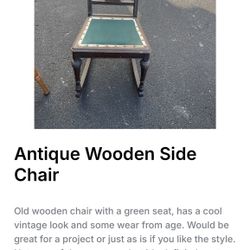 ANTIQUE WOODEN ROCKING CHAIR
