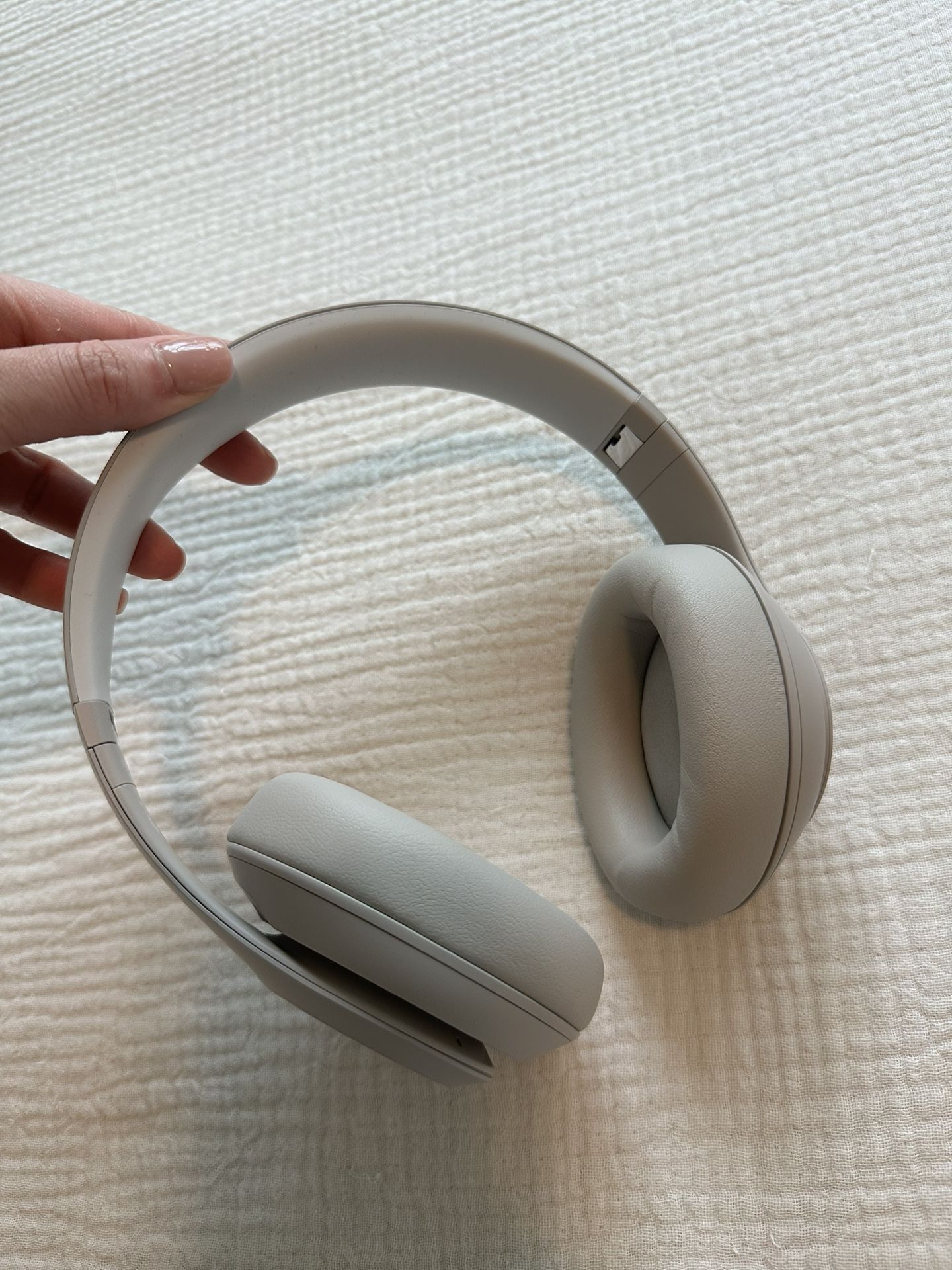 Beats Studio Pro - Brand New!