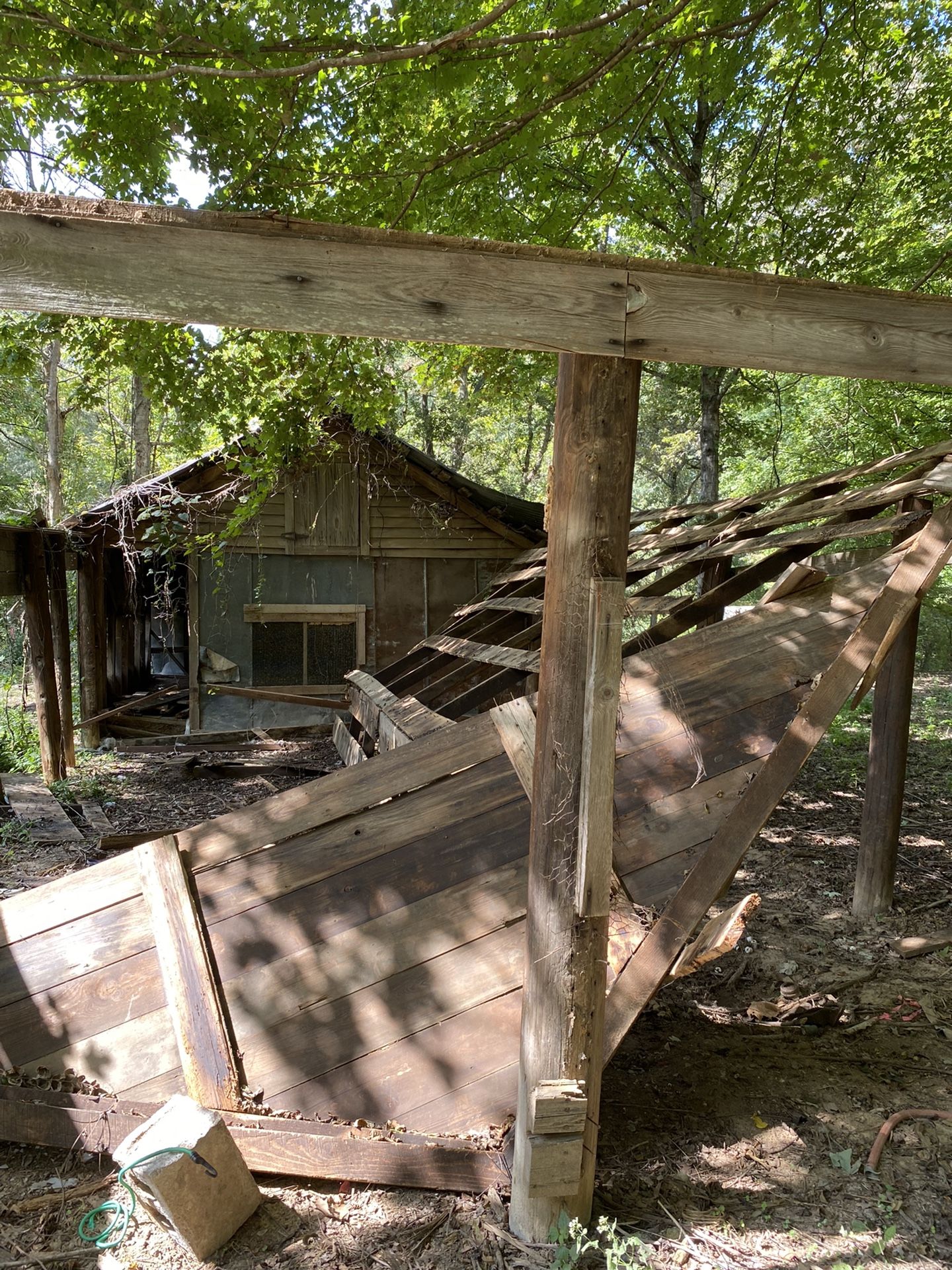 Barn Wood,Scrap Metal