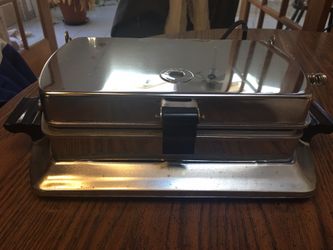 Vintage Lady Winsted Waffle Maker Grill with Reversible Grids
