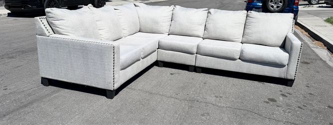 Sectional couch sofa (Delivery Available)