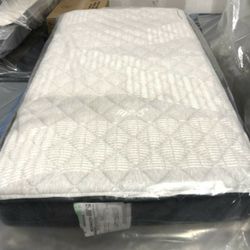 Queen MATTRESS -