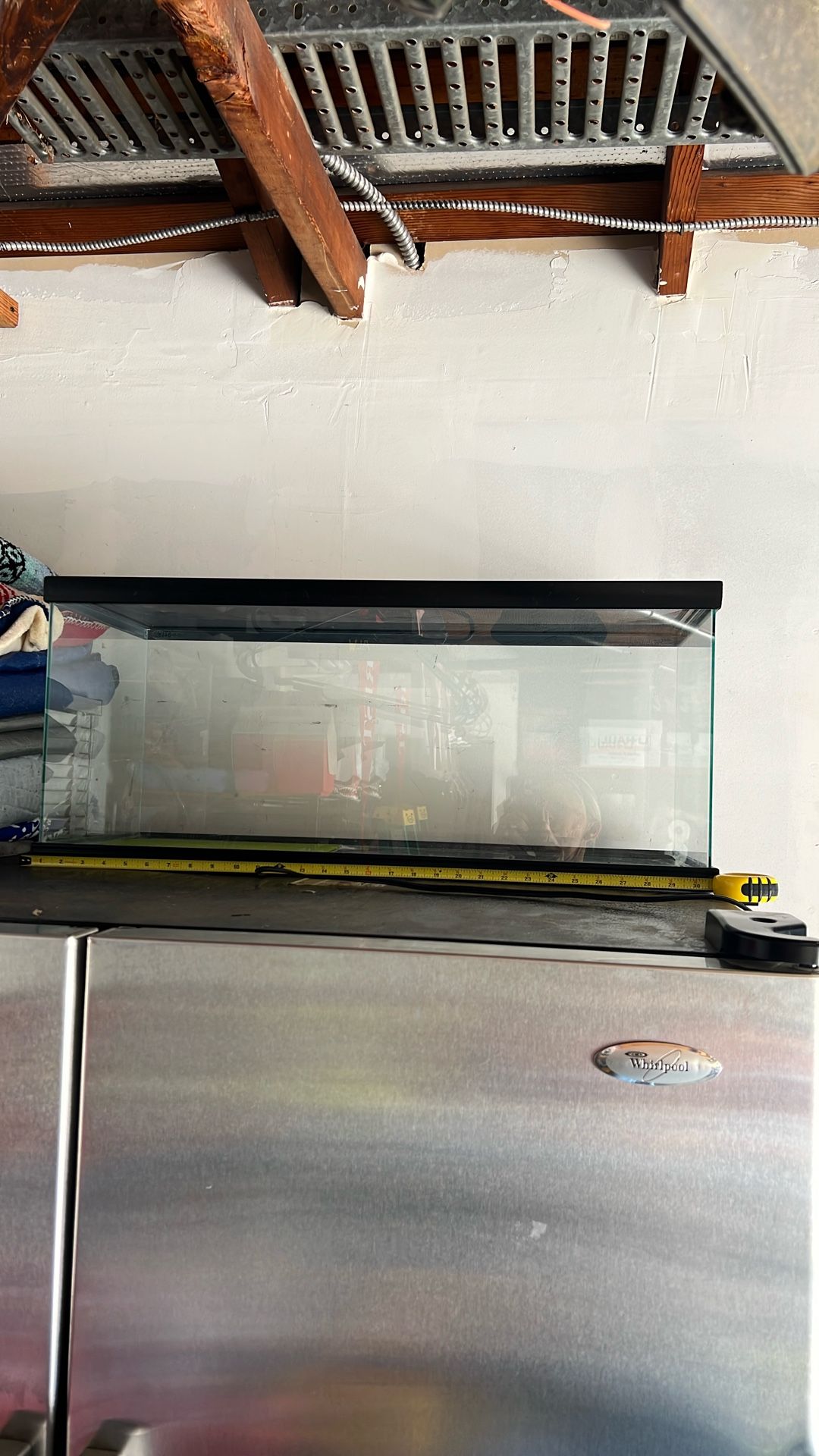 Terrarium With Screen Top