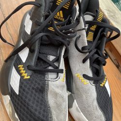 Adidas Men Shoes Size 5.5