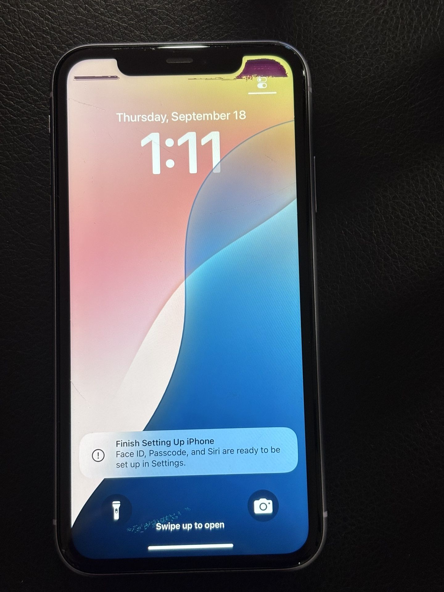 IPhone 11 NO **UNLOCKED**