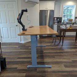 Motorized Standing Desk
