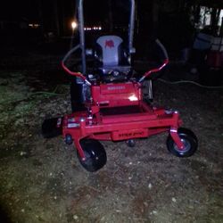 Bush HOG 61" NEAR NEW ZERO TURN MOWER. 