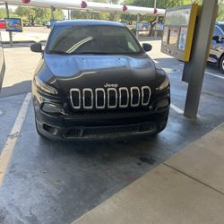 2014 Jeep Cherokee Sport