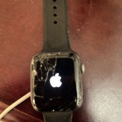 I Watch Series 4  For 45$