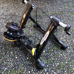 Minoura Magturbo Bike Trainer for Sale in Bothell WA OfferUp