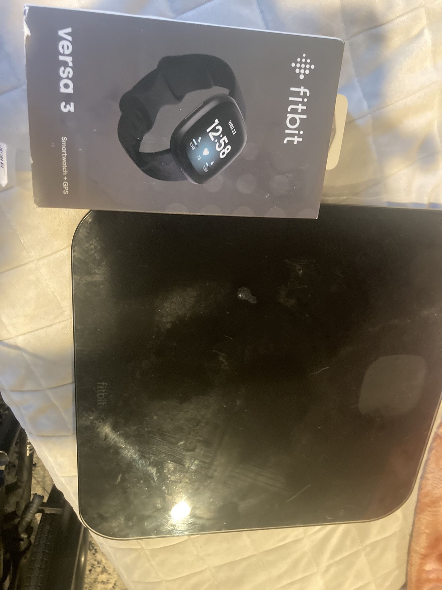 Fitbit Watch &scale
