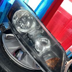 Honda Accord 2008 Headlights For Sale.