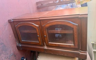 TV Stand FREE