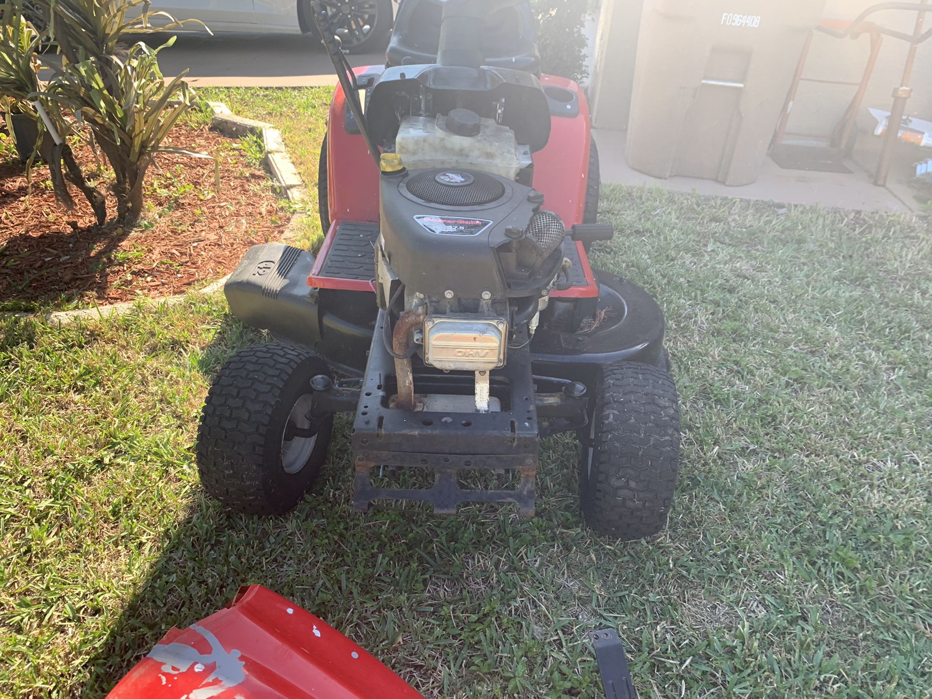 Poulan xt gear drive tractor for Sale in Cape Coral, FL OfferUp