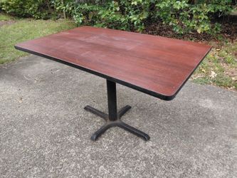 Restaurant Pedestal Table with Cast Iron Base