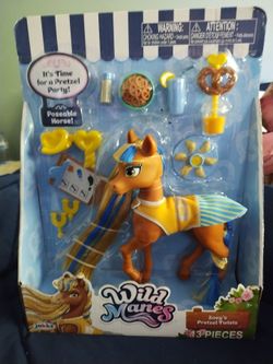 New toy horse Wild Manes