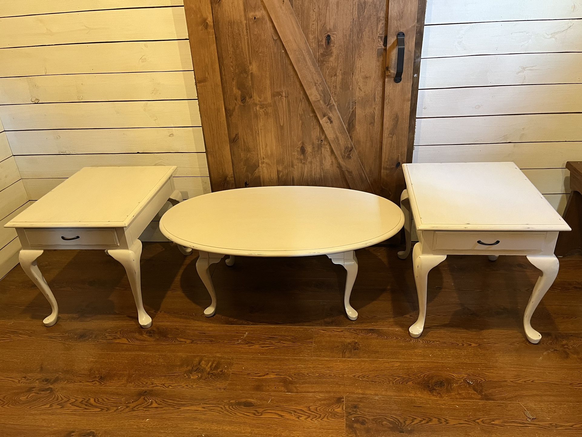 White Coffee Table With 2 Matching End Tables 