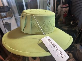 Brownstone Studio New York Wide Brim Hat