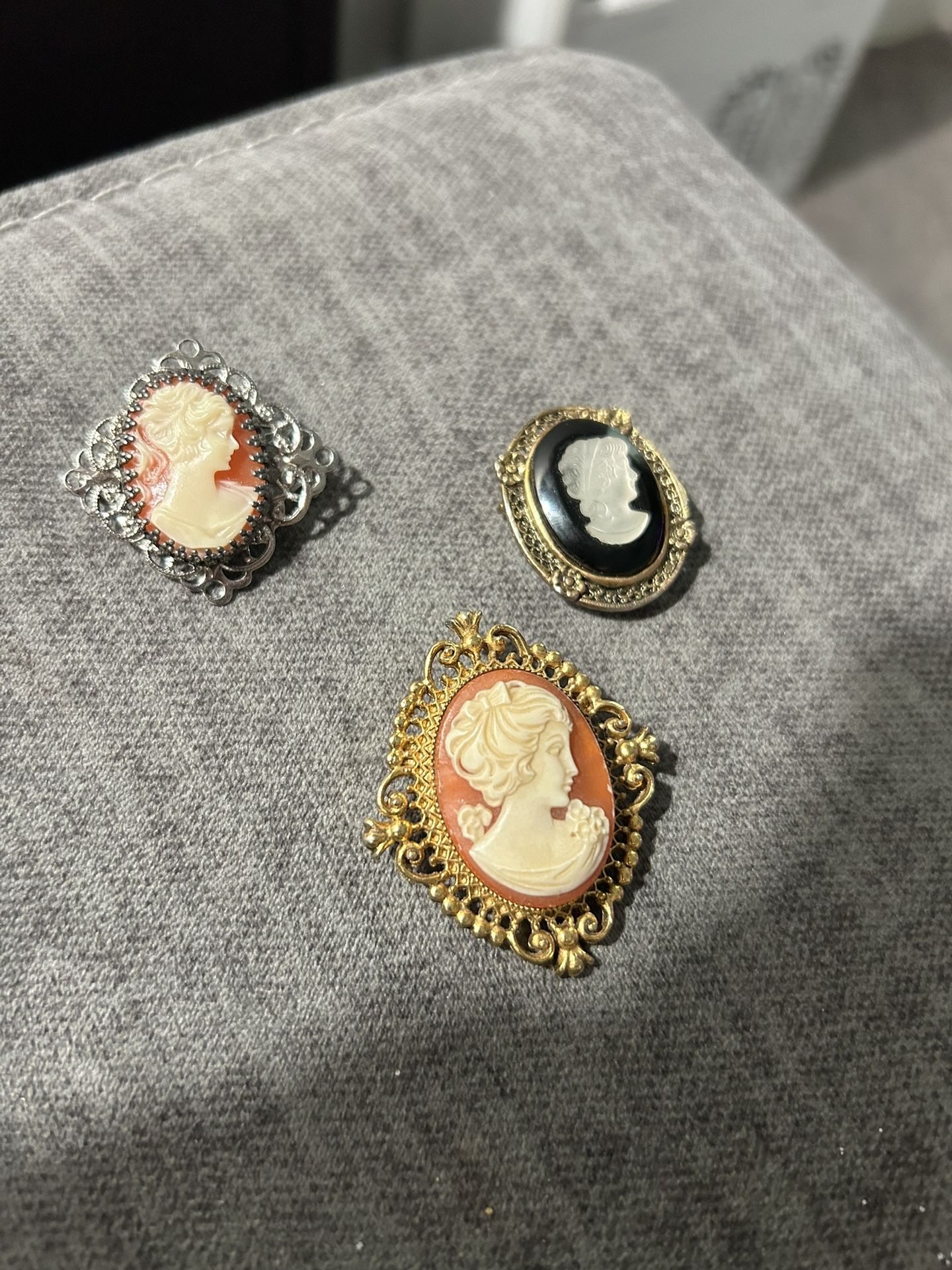 Antique Cameo Brooches 