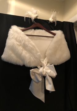 Bridal white faux fur stole