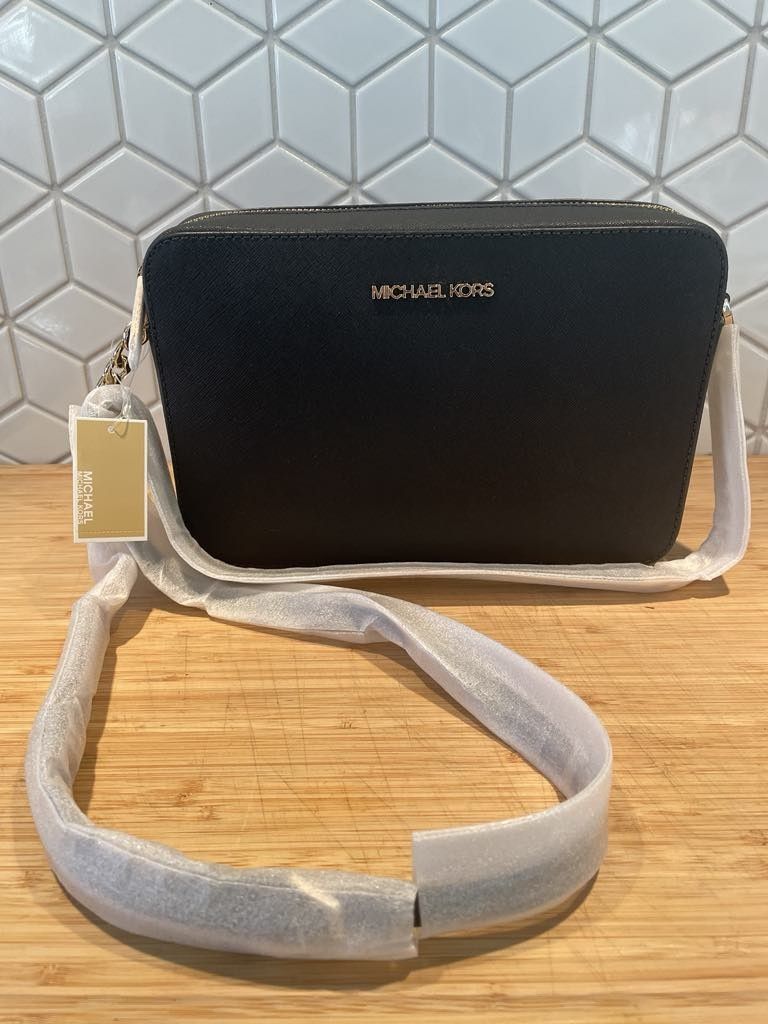 Michael Kors Crossbody Bags