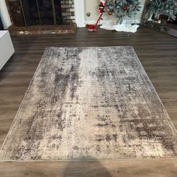 8” By 10” Abstract Gray And Beige Rug