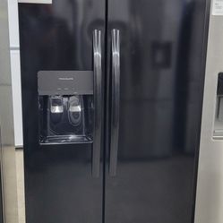 33" Wide Side-by-side Refrigerator 