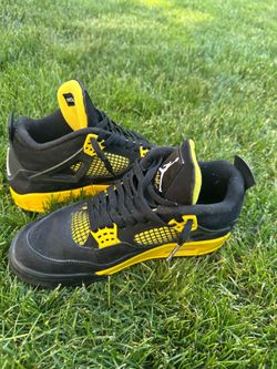 Air Jordan 4 yellow thunder men size 8.5