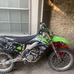 2007 Kawasaki Dirt Bike NO TRADES  FULLY REBUILD TITLE AS WELL 