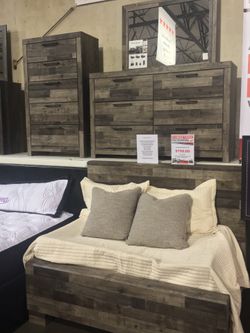 Rustic Queen 4PC Bedroom Set Sale