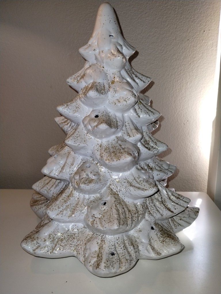 Vintage Union Sign Ltd. 13" White/Gold Glitter Ceramic Christmas Tree