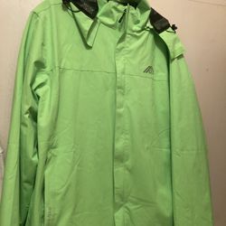 OTU Brand Men Rain Waterproof Lightweight Size M  Like New 